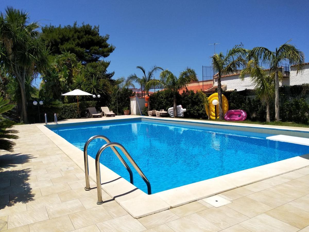 Villa Modus Vivendi ชีนิซี ภายนอก รูปภาพ